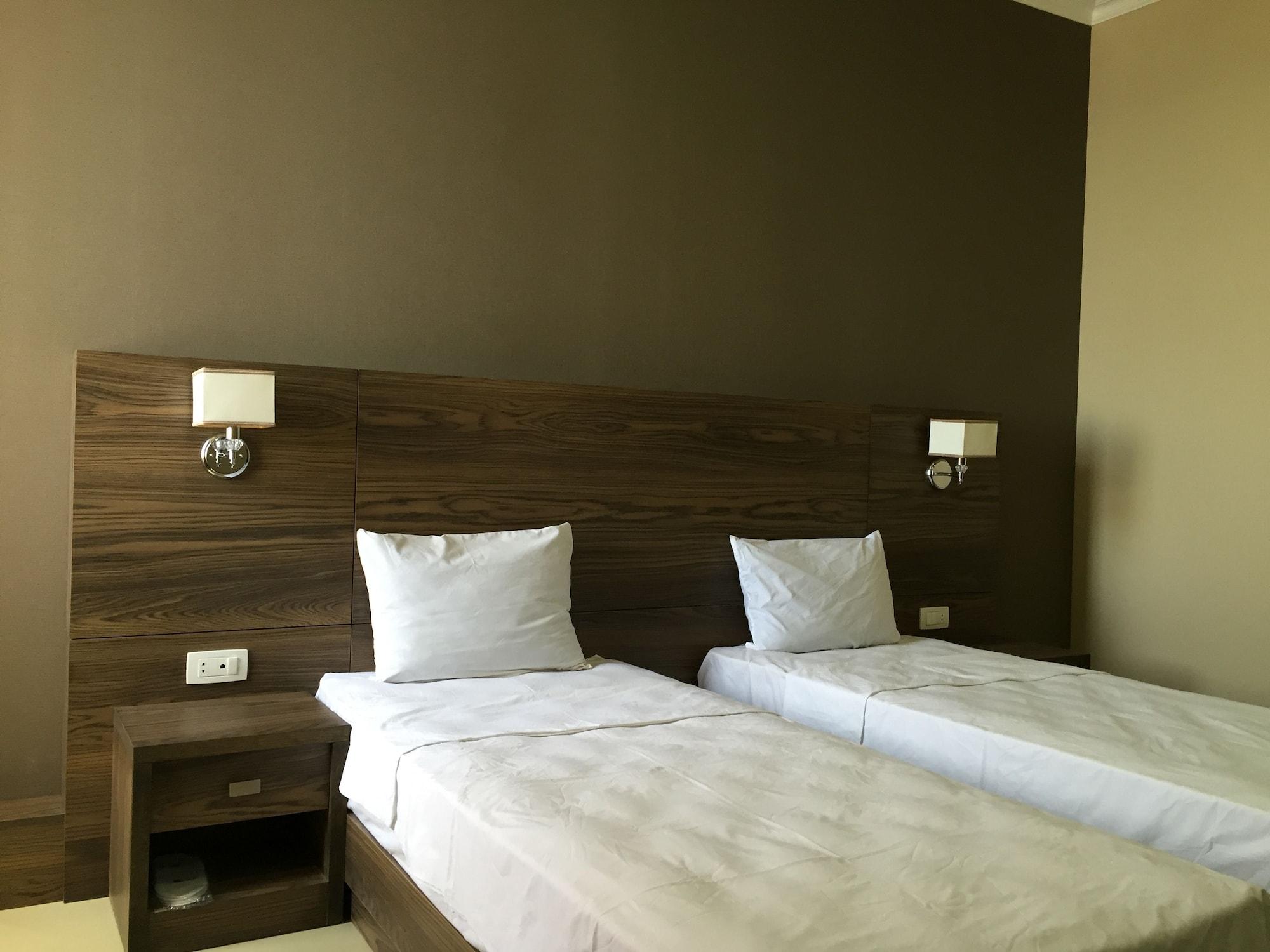 Primer Hotel Erevan Exterior foto