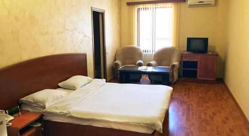 Primer Hotel Erevan Quarto foto